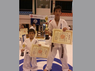 ���X�����O